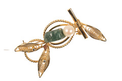 Vintage Owl Pin Brooch with Jade and Pearl Accents Gold Tone 1.5 Inches Tall