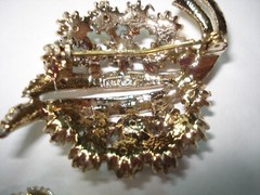 Vintage Gold Tone AB Rhinestone Brooch Pin & Clip-on Earrings Set ART