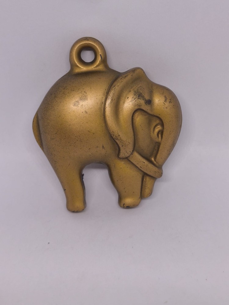 Vintage Gold Tone Elephant Pendant Charm Figurine Keychain Fob Lucky Animal 36g