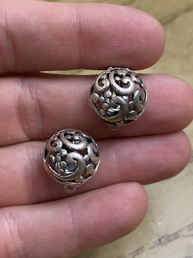 Vintage Estate 925 Sterling Silver Signed Clip On Earring