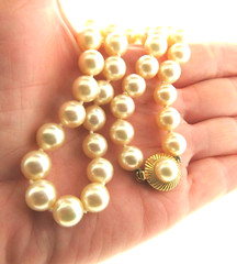 Vintage Signed Majorica Pearl Necklace 9 mm 15 in