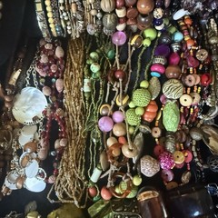 100+ Wearable Jewelry Vintage to Now Estate Costume Mix Craft Redesign 8lbs Lot