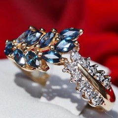 10k yellow gold size 8 ring 1.00ct natural, treated sapphire diamond 2.5g N3087I