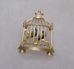 VINTAGE GOLDTONE BIRD CAGE BROOCH WITH 2 ENAMEL BIRDS