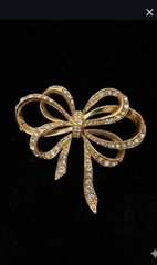 Vintage Kenneth J Lane for Avon Gold-tone Bow Brooch & Earrings Set
