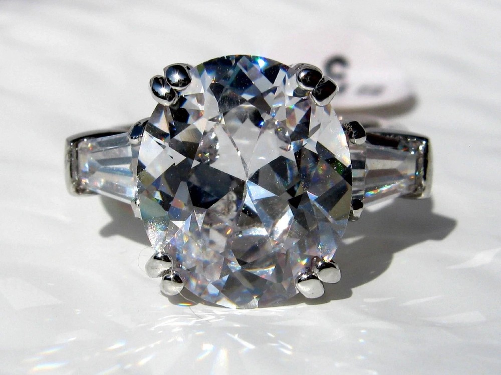 3.5Ct Elegant Oval Cut Lab-Grown Diamond Engagement Ring in 14K White Gold
