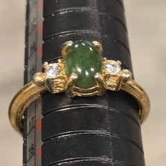 Vintage Avon Ring Oriental Jade oval Gold Tone 1974 Rhinestone Gemstone jewelry
