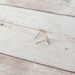 Vintage Stud Earrings Dainty Square Shape – Tarnished