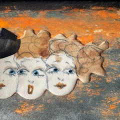 Hand Painted Ceramic Brooch Sanderson Sisters Hocus Pocus Witchy Halloween OOAK