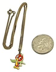 Vintage 1970s Disney Florida ORANGE BIRD Pendant Necklace Enamel Gold Tone 15″