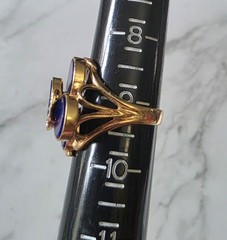 Vtg Womens Round Blue Disk & Rhinestone Cocktail Ring Marked ~ 18kt H.G.E.