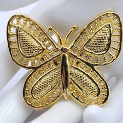 AAI Elegant Simple and Classy Vintage Gold Tone Metal BUTTERFLY Brooch Pin