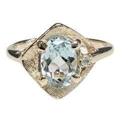 10k Gold Aquamarine & Diamond Chip Ring
