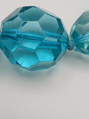 Aqua Teal Lucite Acrylic Faceted Graduated Bead Necklace Vintage