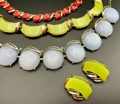 Vintage Thermoset Jewelry 4 Pc Collection Necklace Earrings Red Green Blue