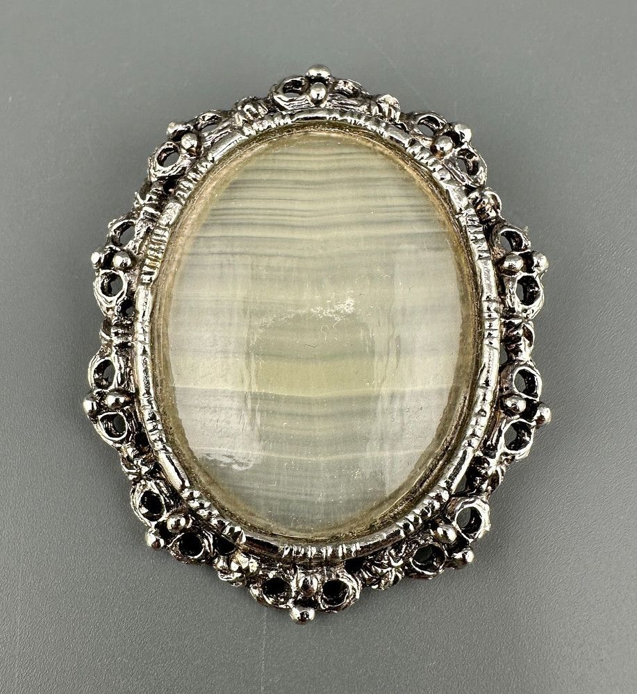 Vintage Gemstone Brooch Polished Beige Banded Agate Silver Tone Oval Frame Heavy
