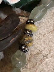 24. Vintage 925 Sterling Faceted Prehnite Beads Carved stone Pendant Necklace
