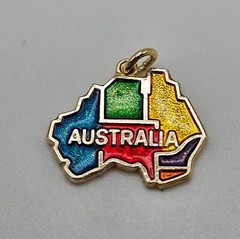 VINTAGE Australia Colorful Enamel Country Shaped Charm Souvenir Travel
