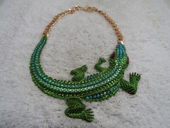 Goldtone Green Rhinestone Alligator Scoop Necklace (D68)