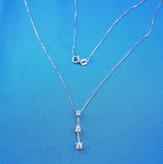 EARTH MINED DIAMOND Deco 3 STONE Style Necklace Box Chain 18 inch SOLID 14K GOLD
