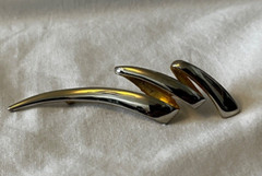 Gold Tone Vintage ZigZag Squiggle 3.5 in Brooch Pin with Locking Safety Catch