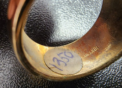 Vintage 18KT HGE Wide Gold Tone Solitaire Ring – Size 6 – 6 Grams