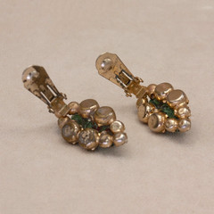 Vintage Gold AB Green Art Glass Rhinestone Leaf Shape Clip-On Earrings