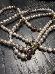 Vtg Tennis Design Necklace Round Lavender Faux Pearls Round Purple Glass Bezel