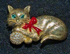 Napier Gold-Tone Green Eyed Cat With Rhinestone Ball Brooch, Signed