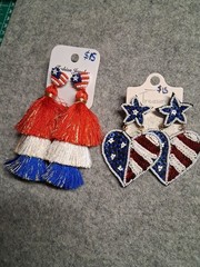 Costume Jewelery Lot-17 Pieces