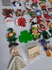 VINTAGE 45 Plus Holiday LOT CHRISTMAS Halloween PINS HALLMARK Brooches Easter