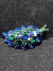 Vintage Emerald Green and Blue Leaf Style Brooch Silver Tone