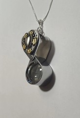Antique Silver Gold Tone Floral Heart Magnifying Loupe Pendant Necklace 20 x