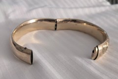 Victorian Gold Filled bangle Detailing A Floral Scrollwork