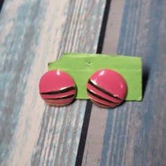 Vtg Unmarked Gold Tone Round Studded Earrings Pink Enamel W/Gold Stripes Costume