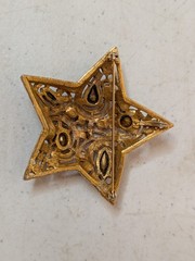 LaRoco La Roco Domed Paisley Rhinestone Star Brooch Pin Greens & Blues