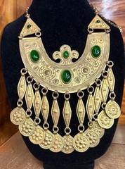 VINTAGE 1960’S GOLD TONE BRASS SIGNED IRAN EGYPTIAN REVIVAL STATEMENT NECKLACE