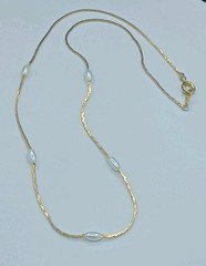 Vintage Gold Plated Box Chain 23K Faux Pearl Station Classic Petite 15.5″