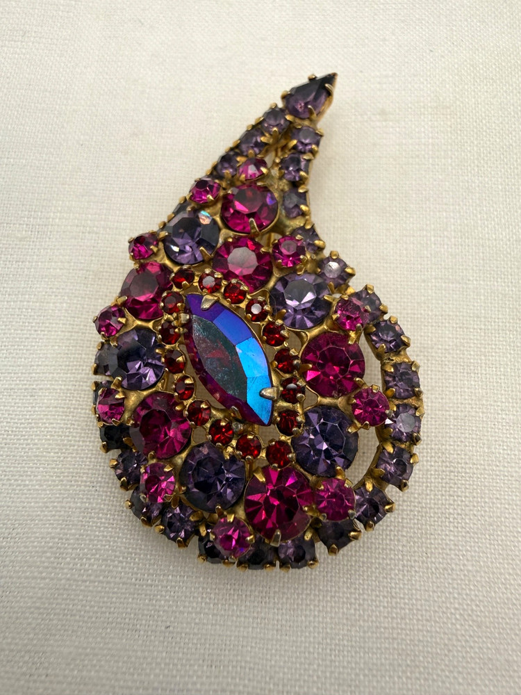 Vintage Paisley Brooch Rhinestone Fuchsia Pink Purple Gold AB MCM Retro Cocktail