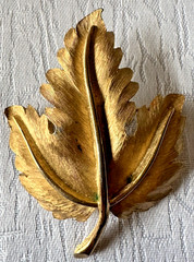 Vintage Gold Tone Leaf Brooch Signed Trifari Textured Mid Century Costume Jewel