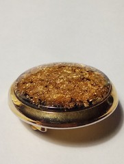 GOLD FLAKES LOGO PIN GREAT FOR ANY VINTAGE COLLECTION!