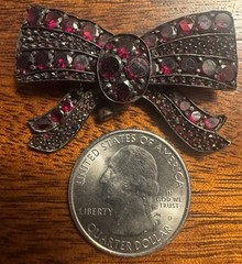 Estate Victorian Bohemian Garnet Bow Pin