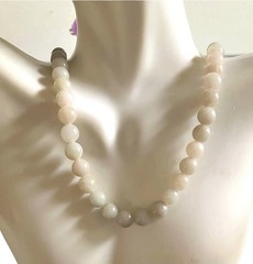 Vtg White?Jadeite Bead Necklace 8mm Round Stone Beads 17” Classic