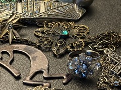 Vintage Wear Repair Repurpose Lot ~ 50+ Items ~ Necklace Pendant Brooch Ring Pin