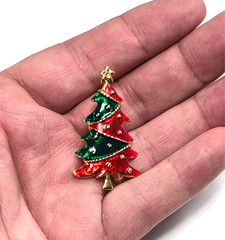 Vintage Signed AAI Gold Tone Red & Green Enamel Christmas Tree Pin / Brooch