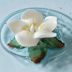Artone Bone China Gardenia Brooch Pin Flower Floral White England Vintage Dainty