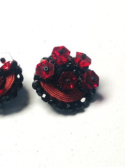 VTG/ANTIQUE RUBY RED DIMENSIONAL HEXAGON CRYSTAL CLUSTER EARRINGS BLACK BASE