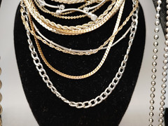 119 Pcs – Gold/Silver/Black Toned Chain Necklaces/Bracelets/Anklets 1.88lbs #685