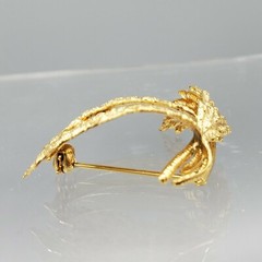 German 18K GF Sculpted Leaf Open Ring Brooch