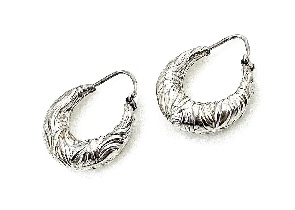 Vintage .925 Sterling Silver Embossed Leaf Puffy Hoop Inserting Wire Earrings